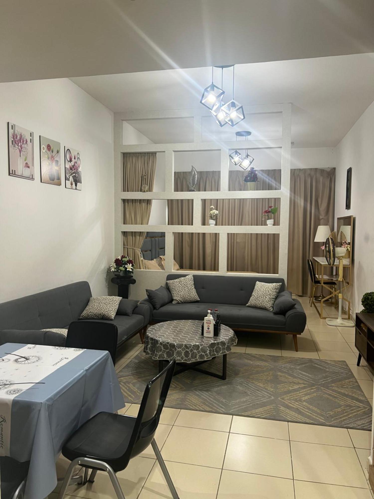 Reem 1 Apartment Ajman Luaran gambar